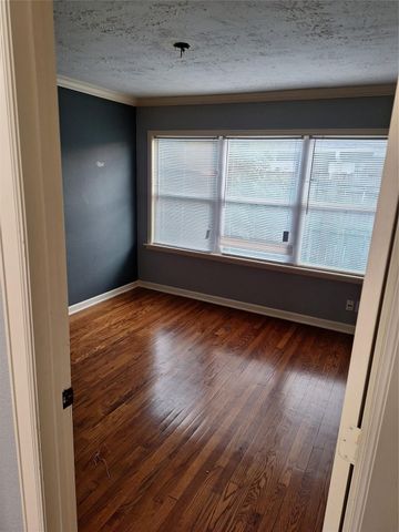 2043 Alta Vista Street, Houston, TX 77023