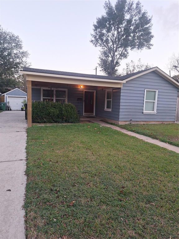 2043 Alta Vista Street, Houston, TX 77023