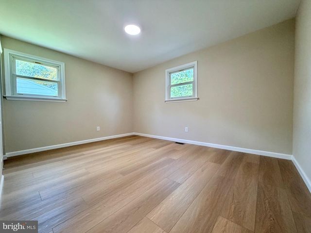 806 SUNSET DR, Somerdale, NJ 08083