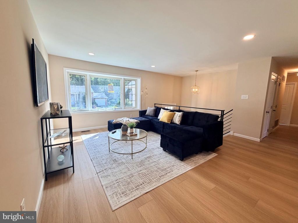 806 SUNSET DR, SOMERDALE, NJ 08083 — photo 5