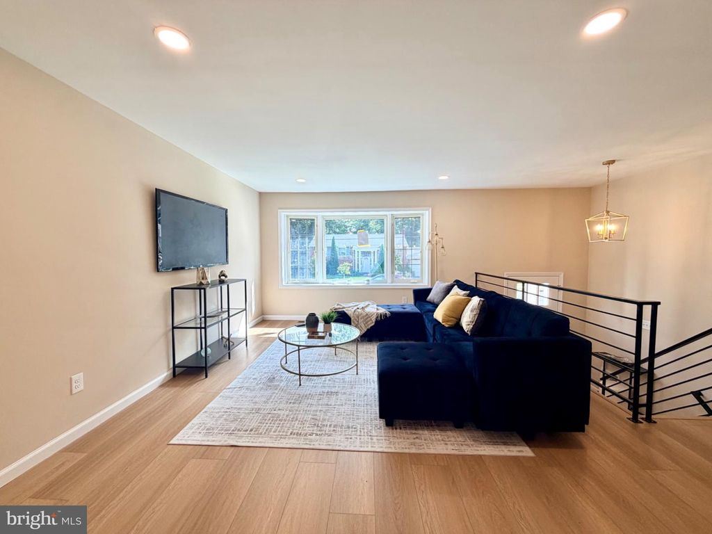 806 SUNSET DR, SOMERDALE, NJ 08083 — photo 5