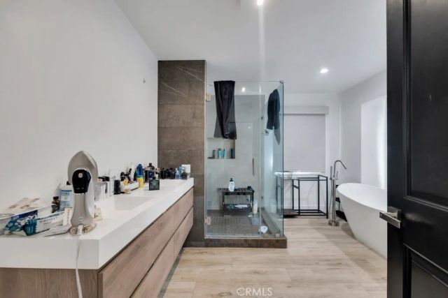 10122 Jovita Avenue, Chatsworth, CA 91311