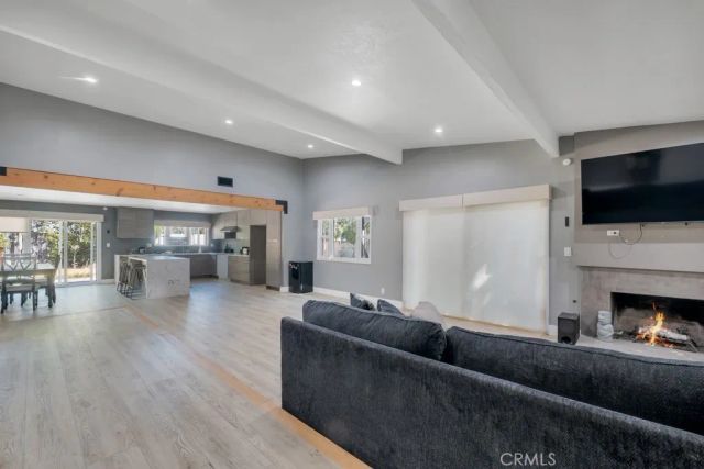 10122 Jovita Avenue, Chatsworth, CA 91311