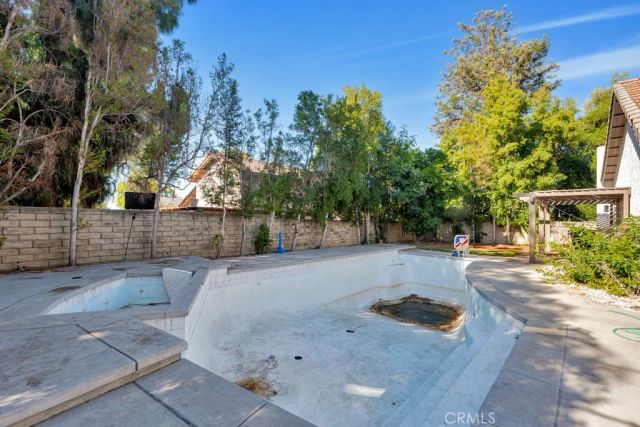 10122 Jovita Avenue, Chatsworth, CA 91311