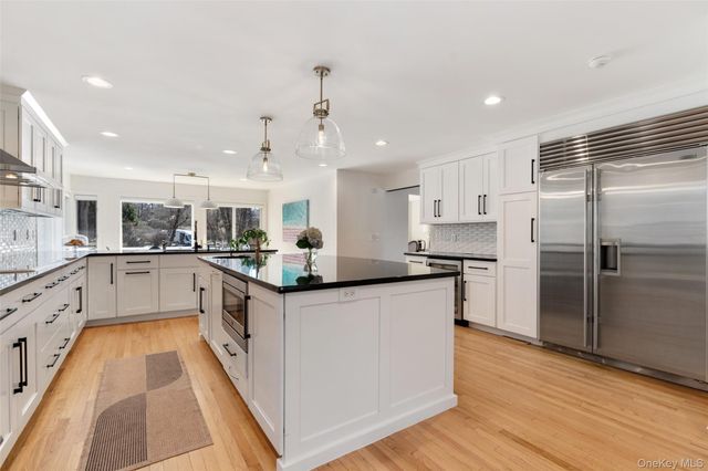 15 Haights Cross Road, Chappaqua, NY 10514