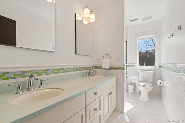 15 Haights Cross Road, Chappaqua, NY 10514