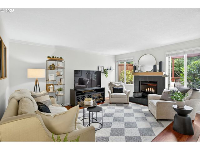 11514 Sw 45TH Ave, Portland, OR 97219