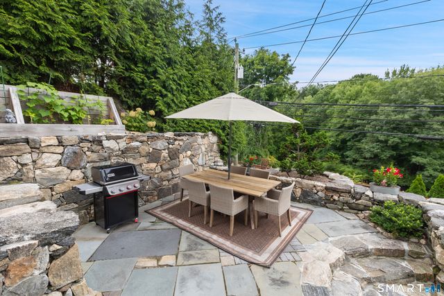 316 Valley Road, Greenwich, CT 06807