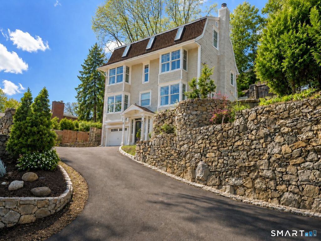 316 Valley Road, Greenwich, CT 06807