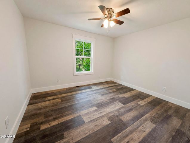 404 4 Winds Way, Jefferson City, TN 37760