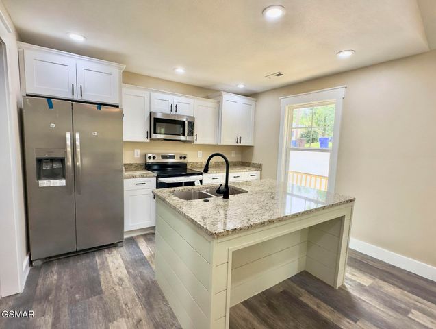 404 4 Winds Way, Jefferson City, TN 37760