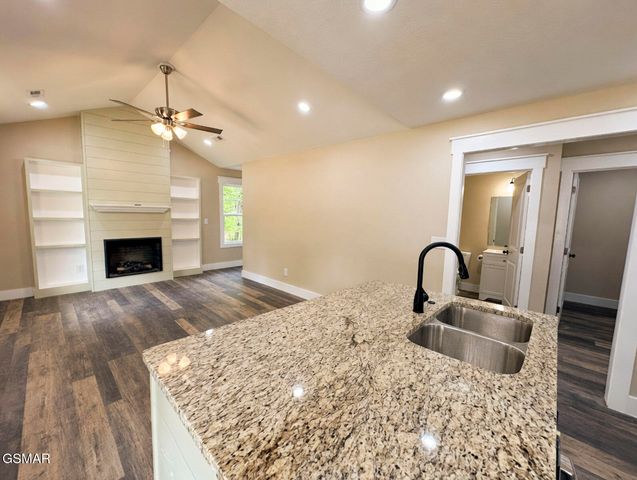 404 4 Winds Way, Jefferson City, TN 37760