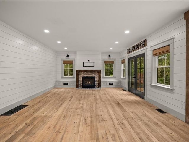 139 Newland St, Norton, MA 02766