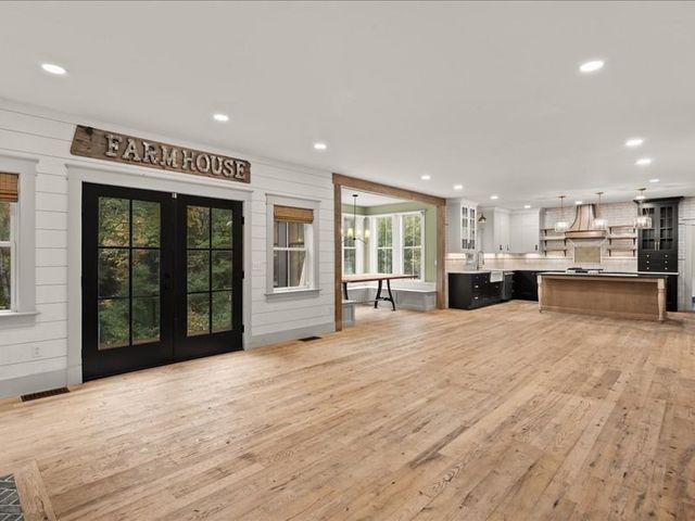 139 Newland St, Norton, MA 02766