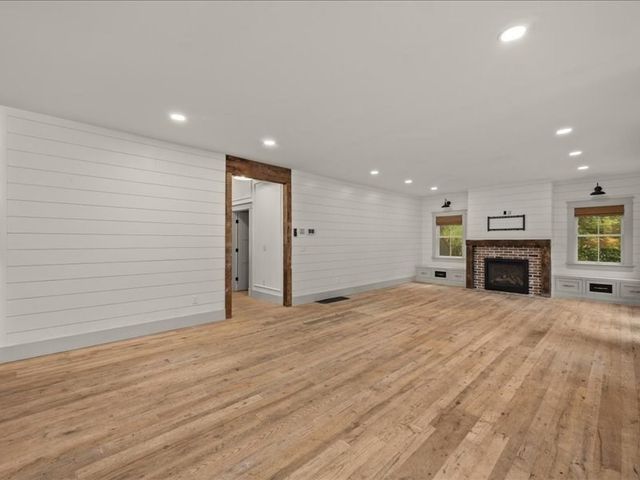 139 Newland St, Norton, MA 02766