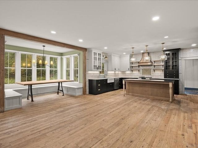 139 Newland St, Norton, MA 02766