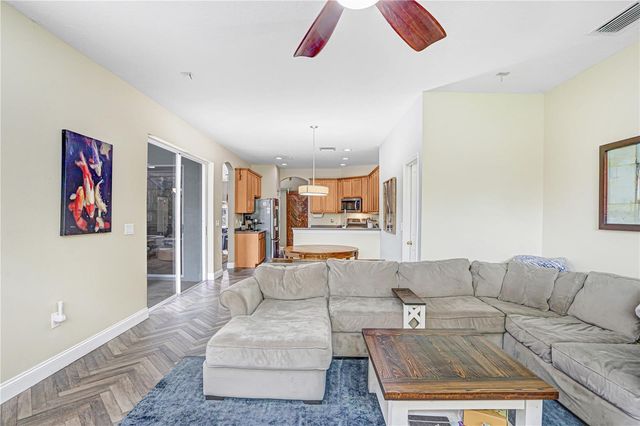 5622 OSPREY PARK PLACE, Lithia, FL 33547