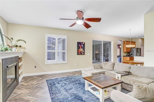 5622 OSPREY PARK PLACE, Lithia, FL 33547