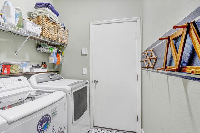 5622 OSPREY PARK PLACE, Lithia, FL 33547