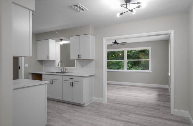 8 S OSCEOLA STREET, Beverly Hills, FL 34465