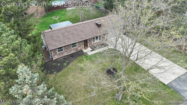 8040 Garwood Drive, Saginaw, MI 48609