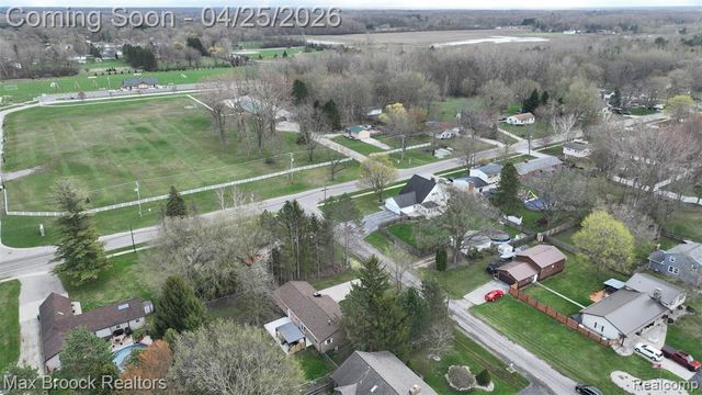 8040 Garwood Drive, Saginaw, MI 48609