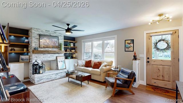 8040 Garwood Drive, Saginaw, MI 48609