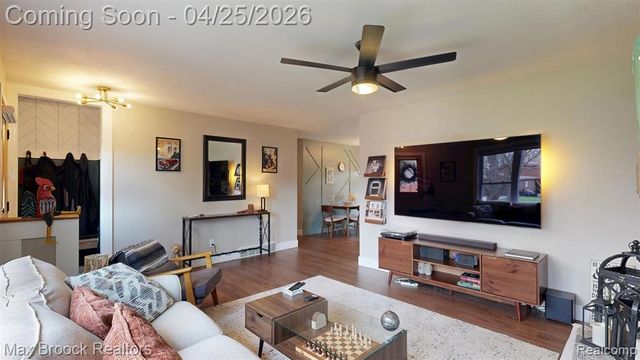 8040 Garwood Drive, Saginaw, MI 48609