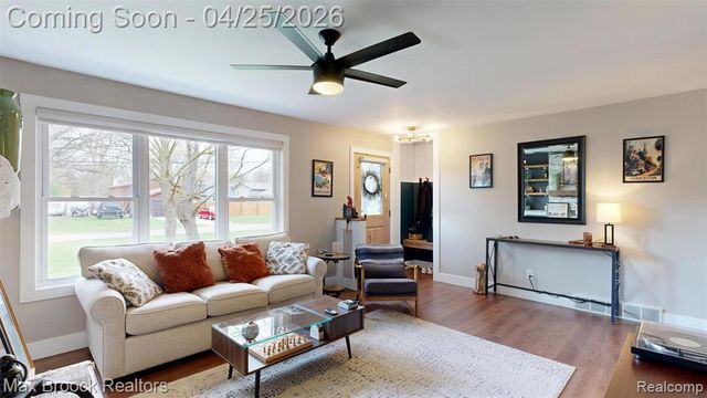 8040 Garwood Drive, Saginaw, MI 48609