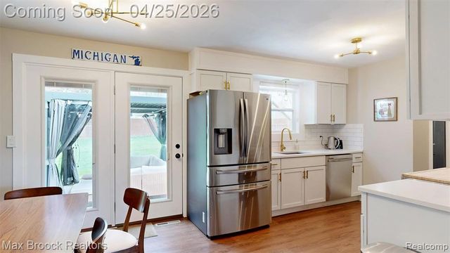 8040 Garwood Drive, Saginaw, MI 48609