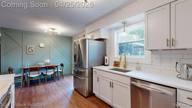 8040 Garwood Drive, Saginaw, MI 48609