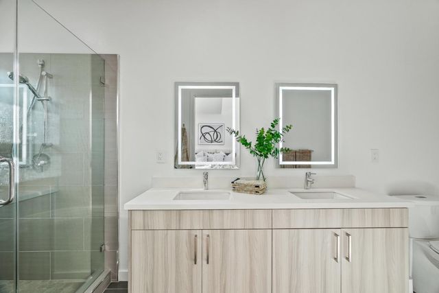 908 woodside, Redwood City, CA 94061