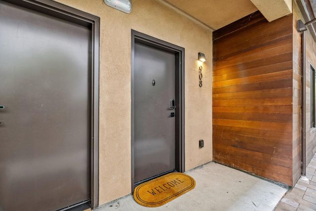 908 woodside, Redwood City, CA 94061