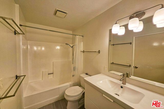 1454 E Orange Grove Boulevard 1, Pasadena, CA 91104