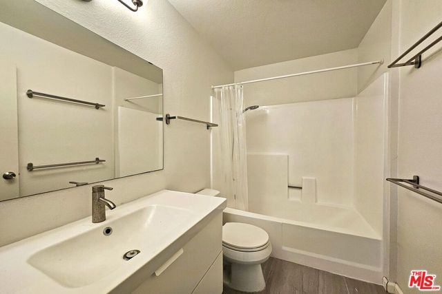 1454 E Orange Grove Boulevard 1, Pasadena, CA 91104
