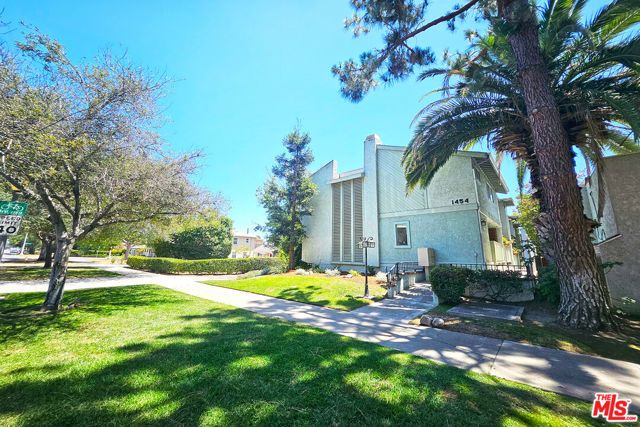 1454 E Orange Grove Boulevard 1, Pasadena, CA 91104