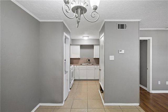 3906 Aspen Street C, Bryan, TX 77801