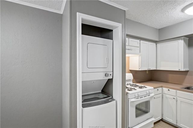 3906 Aspen Street C, Bryan, TX 77801