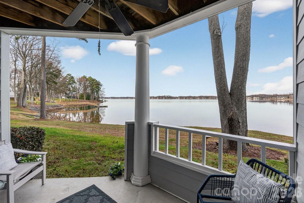 367 Northwest Drive, Davidson, NC 28036