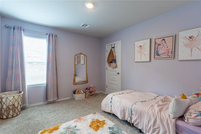 9701 Laredo Lane, Yukon, OK 73099