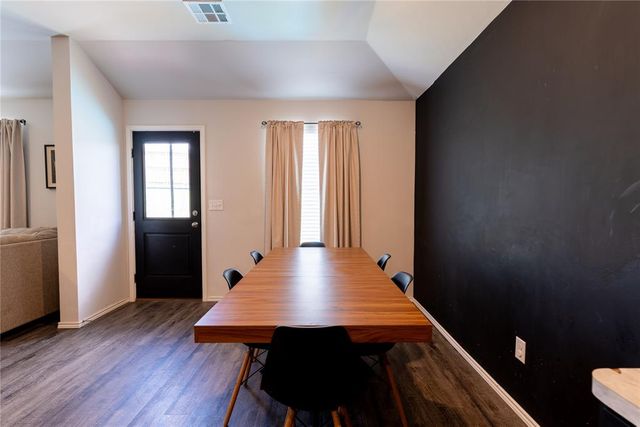 9701 Laredo Lane, Yukon, OK 73099