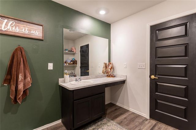 9701 Laredo Lane, Yukon, OK 73099