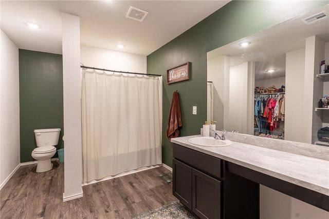 9701 Laredo Lane, Yukon, OK 73099