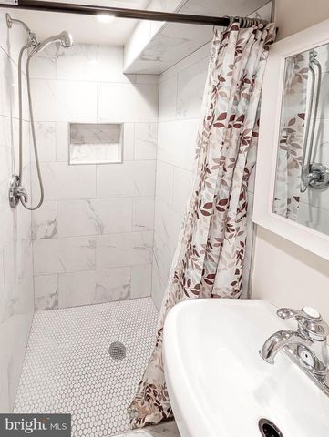 433 GROVETHORN RD, Baltimore, MD 21220