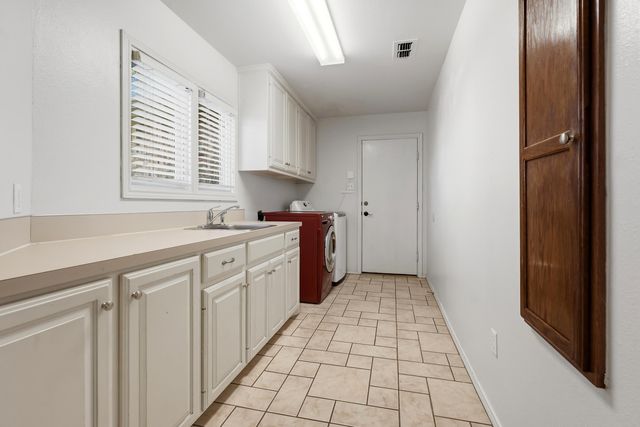 7204 78th Street, Lubbock, TX 79424