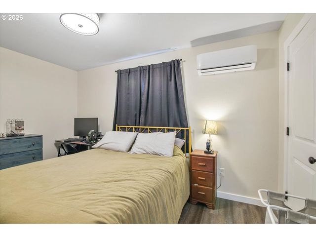 4758 HAYESVILLE Dr, Salem, OR 97305