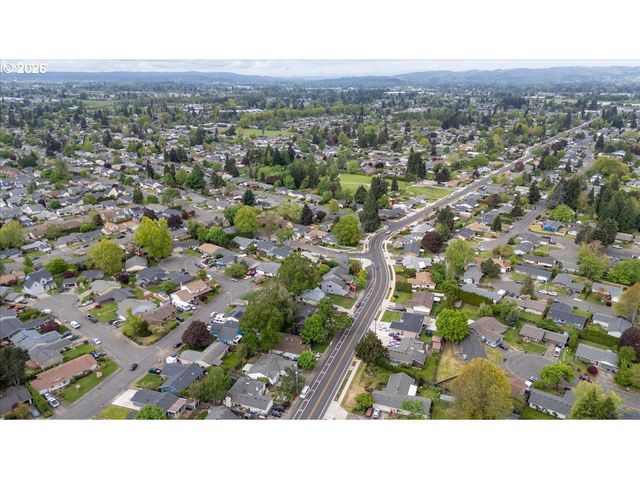 4758 HAYESVILLE Dr, Salem, OR 97305