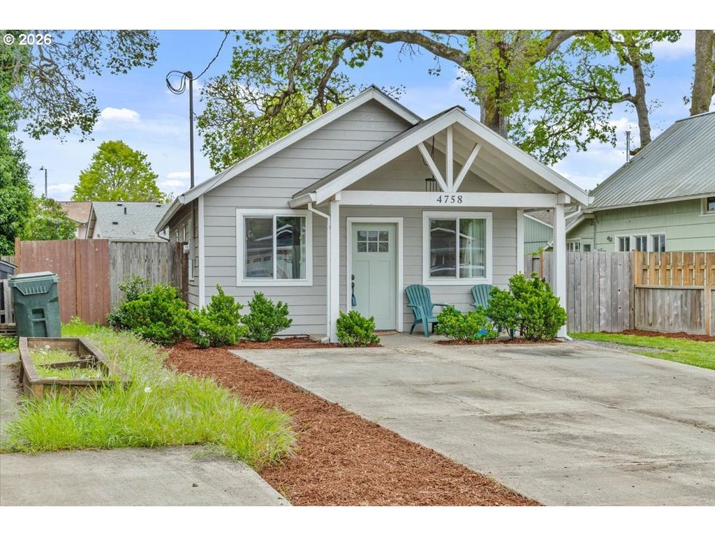 4758 HAYESVILLE Dr, Salem, OR 97305