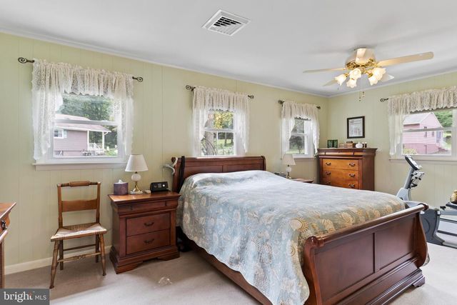 31 PINE WAY, Fayetteville, PA 17222