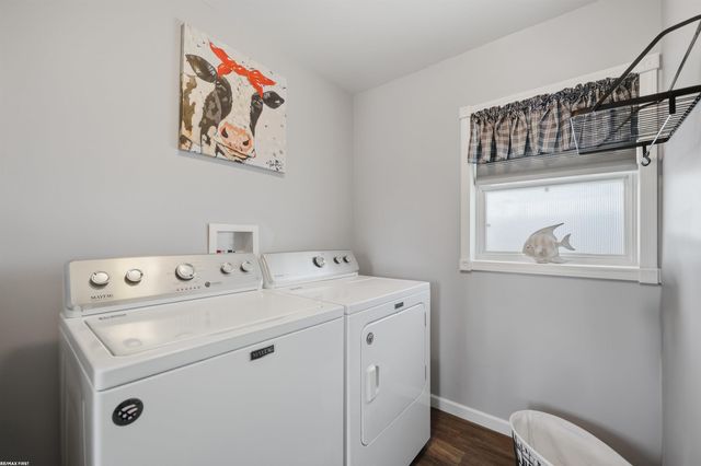 8600 River Road, Cottrellville Twp, MI 48039